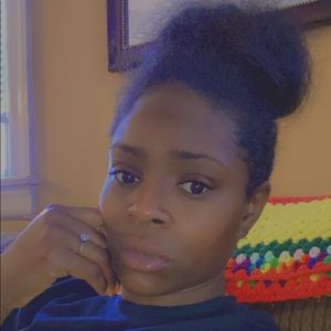 Meet your Posher, Renee